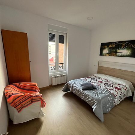 Alba Renueva 6 Apartment Леон Екстериор снимка